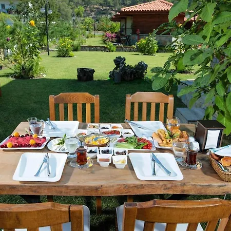 Sandal Hotel