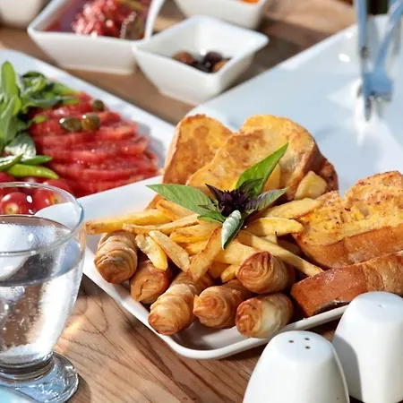 Отель Sandal Гёчек