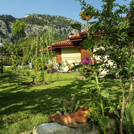 Sandal Hotel
